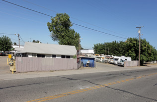 Modesto Mobile Village Apartments