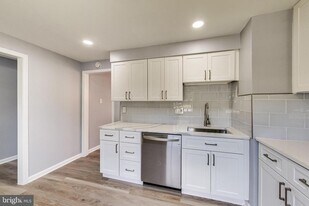 1318 Palmer Rd in Fort Washington, MD - Building Photo