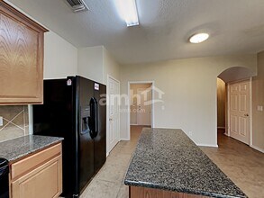 4006 Pentas Vw in San Antonio, TX - Building Photo - Building Photo