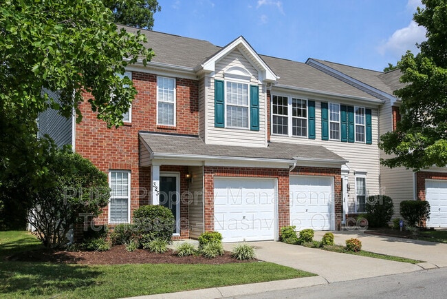 1345 Bell Rd in Nashville, TN - Foto de edificio - Building Photo