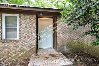 2217 Clift St NW in Huntsville, AL - Building Photo - Building Photo