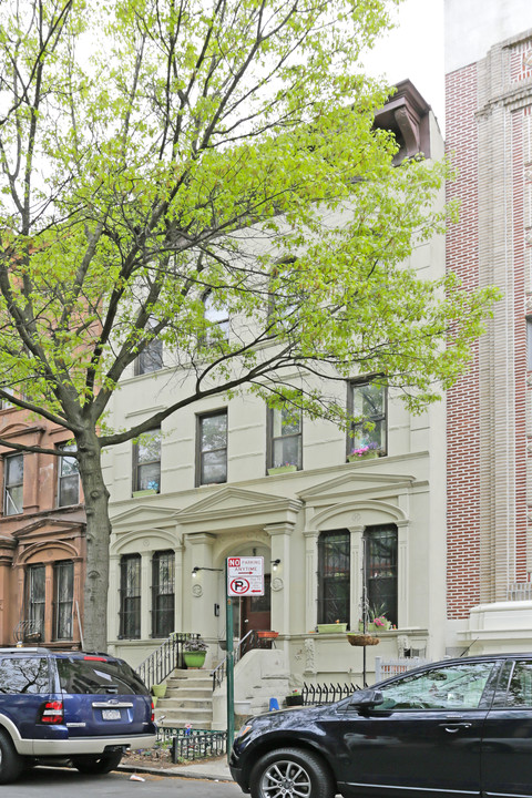 763 Putnam Ave in Brooklyn, NY - Building Photo