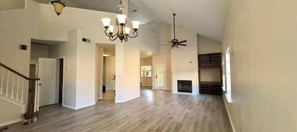 6331 Windmill Cir in Dallas, TX - Building Photo - Building Photo