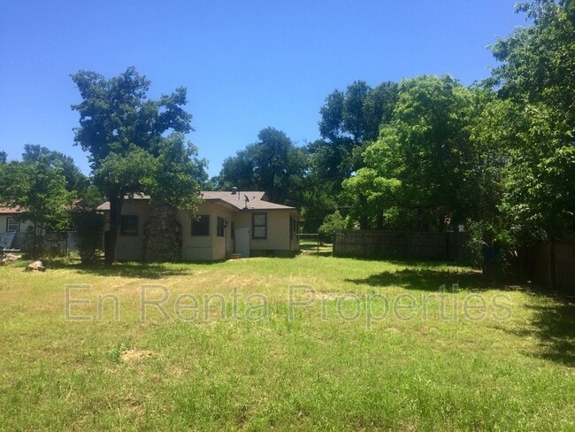 3341 Hiawatha Trail in Fort Worth, TX - Building Photo - Building Photo
