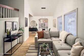 322 E Bluebell Ln in Tempe, AZ - Building Photo - Building Photo