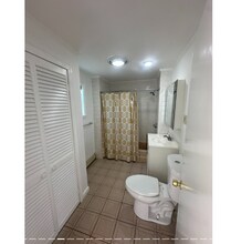 201 Elm St, Unit single in Cambridge, MA - Building Photo - Building Photo