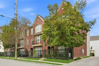 1314 W Webster St in Houston, TX - Building Photo - Building Photo