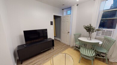 36 N Bennet-Unit -B in Boston, MA - Building Photo - Building Photo