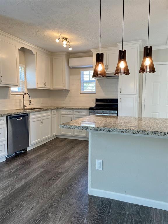 property at 3427 Hadley St
