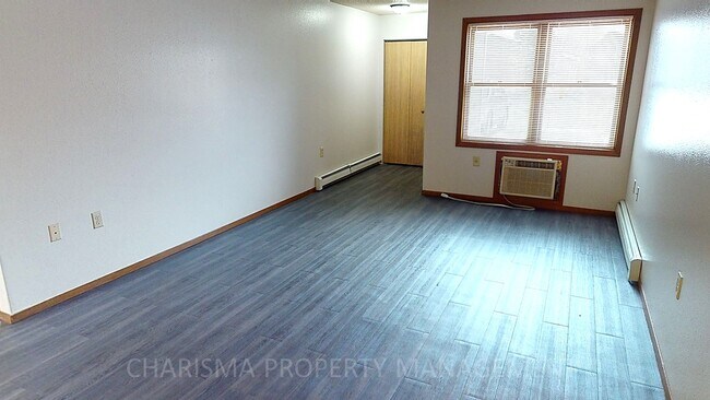 3506 S Sertoma Ave in Sioux Falls, SD - Building Photo - Building Photo