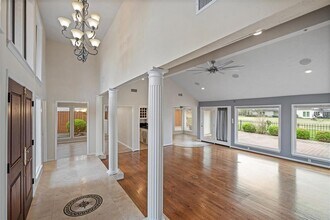 534 Fox Briar Ln in Sugar Land, TX - Building Photo - Building Photo