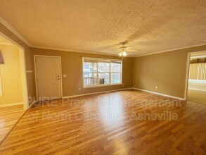 208 Michigan Ave in Asheville, NC - Building Photo - Building Photo