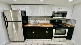 48 SW 14th St in Dania Beach, FL - Building Photo