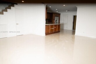 13761 SW 84th St in Miami, FL - Building Photo - Building Photo