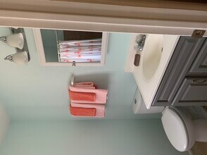 1331 E Purdue Ave, Unit A in Phoenix, AZ - Foto de edificio - Building Photo