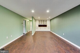 7420 Lakeview Dr in Bethesda, MD - Building Photo - Building Photo