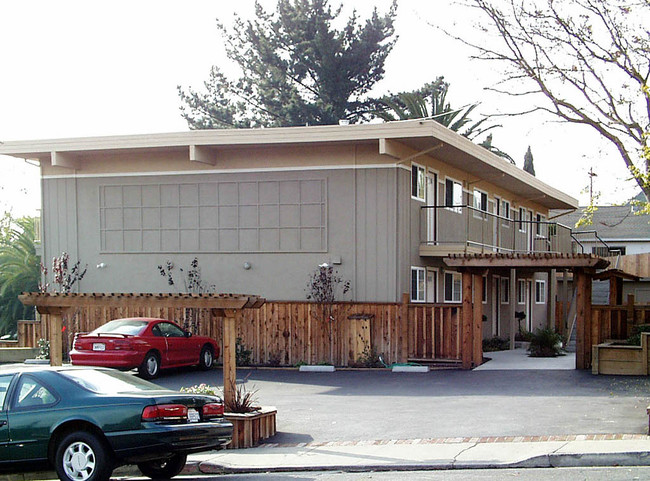 106-116 E K St in Benicia, CA - Building Photo - Building Photo