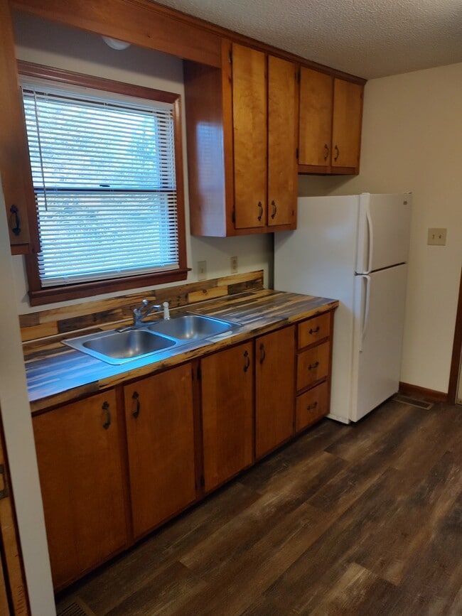 170A Neel Rd, Unit A in Salisbury, NC - Building Photo - Building Photo