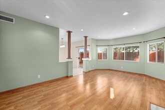 1339 Hunt Ter in Harbor City, CA - Foto de edificio - Building Photo