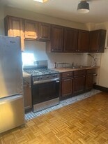 582 Saint Marks Ave, Unit 4 in Brooklyn, NY - Building Photo