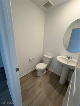 6053 Swift Lariat St in Las Vegas, NV - Building Photo - Building Photo