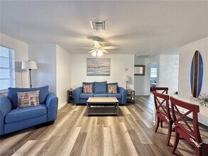 649 93rd Ave N in Naples, FL - Building Photo - Building Photo