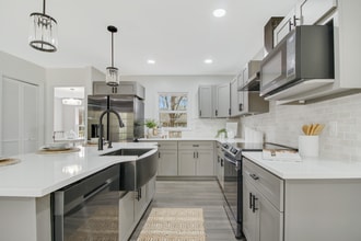 305 Mayfield St in Summerville, SC - Building Photo - Building Photo