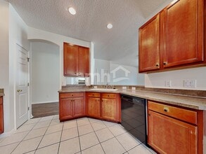 437 Dunaway Dr in Valrico, FL - Building Photo - Building Photo