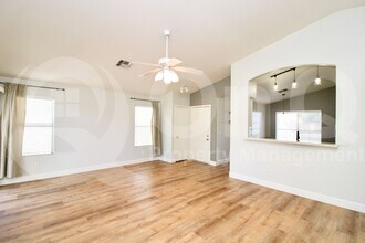 1914 E Palomino Dr in Gilbert, AZ - Foto de edificio - Building Photo