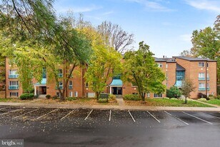 11808 Breton Ct in Reston, VA - Building Photo