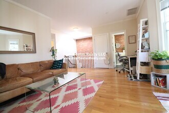 9 Marney St, Unit 3 in Cambridge, MA - Building Photo - Building Photo