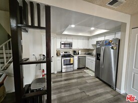 21605 Villa Pacifica Cir in Carson, CA - Building Photo