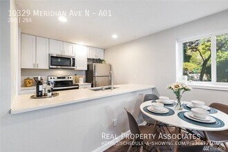 10329 Meridian Ave N in Seattle, WA - Building Photo - Building Photo