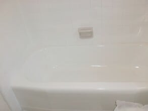 17433 Vanowen St, Unit 12 in Los Angeles, CA - Building Photo - Building Photo