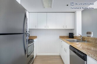 2 Townsend St in San Francisco, CA - Building Photo - Building Photo