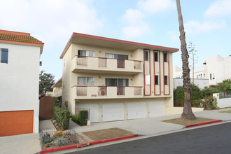 952 18th St in Santa Monica, CA - Building Photo - Primary Photo