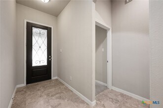 8113 Cannon Ct in Lago Vista, TX - Building Photo - Building Photo