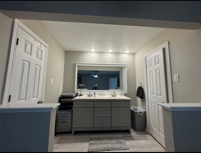 property at 5507 Arncliffe Dr