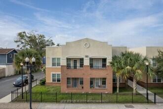 Dozier Apartments in Jacksonville, FL - Building Photo - Building Photo