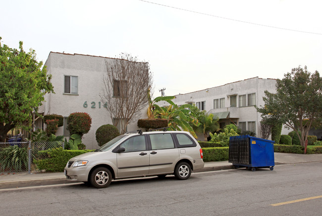 6214-6216 Heliotrope Ave in Bell, CA - Building Photo - Building Photo