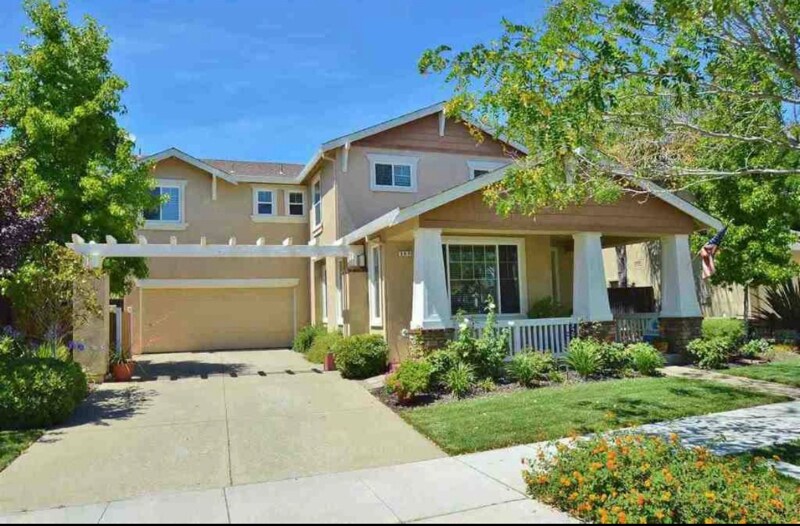 541 Jacaranda St in Brentwood, CA - Building Photo