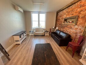 1212 Adams Ave in La Grande, OR - Building Photo - Building Photo