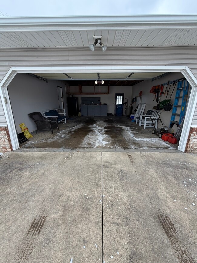 3452 Kalurah St NE in Canton, OH - Building Photo - Building Photo