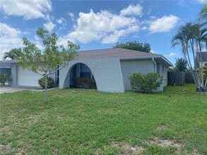 9801 Owlclover St in Ft. Myers, FL - Building Photo - Building Photo