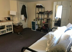 32 Anderson St, Unit 2 in Boston, MA - Building Photo - Building Photo