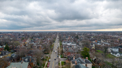 738 Bryden Rd in Columbus, OH - Foto de edificio - Building Photo