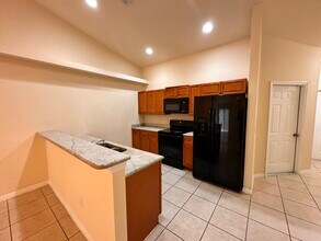 626 SE 13th Ave in Cape Coral, FL - Building Photo - Building Photo