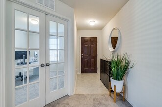 1416 Waggoner Dr in Cross Roads, TX - Foto de edificio - Building Photo