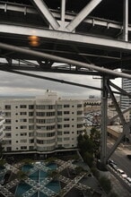 403 Main St, Unit 804 in San Francisco, CA - Building Photo - Building Photo