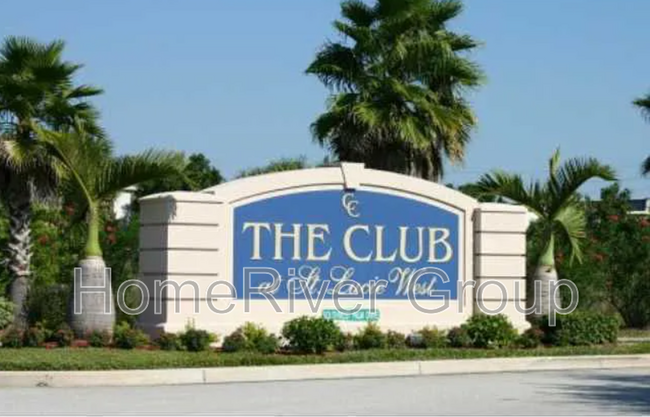 121 SW Palm Dr in Port St. Lucie, FL - Building Photo - Building Photo